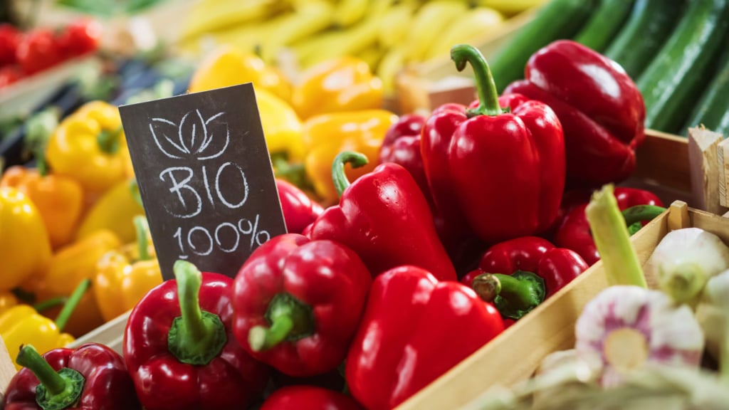 Alimenti normali venduti come biologici: è un caso isolato?