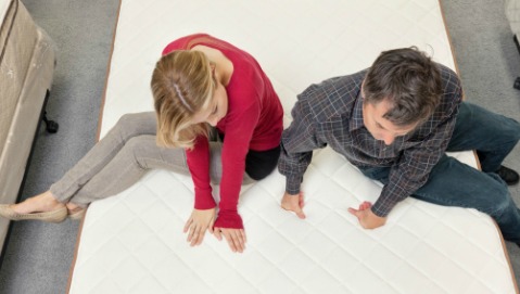 Materasso e cuscino: come sceglierli per evitare il mal di schiena?