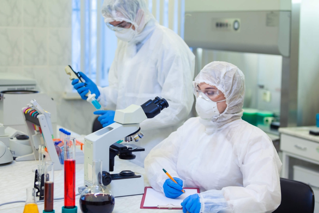 Coronavirus: bando da 7,5 milioni per la ricerca contro il Covid-19