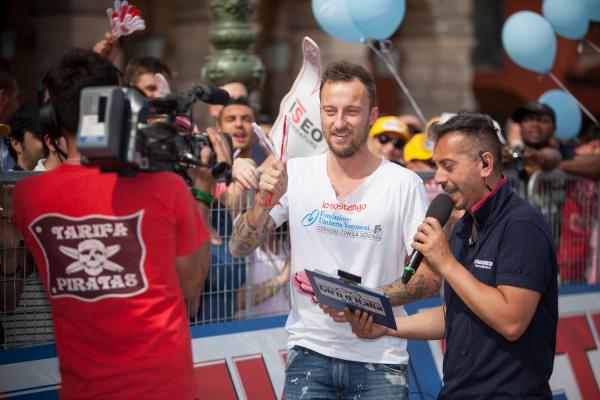 Testimonial Giro d&#8217;Italia 2012Sosteniamo i giovani, sostenimo Fondazione Veronesi: parola di Francesco Facchinetti