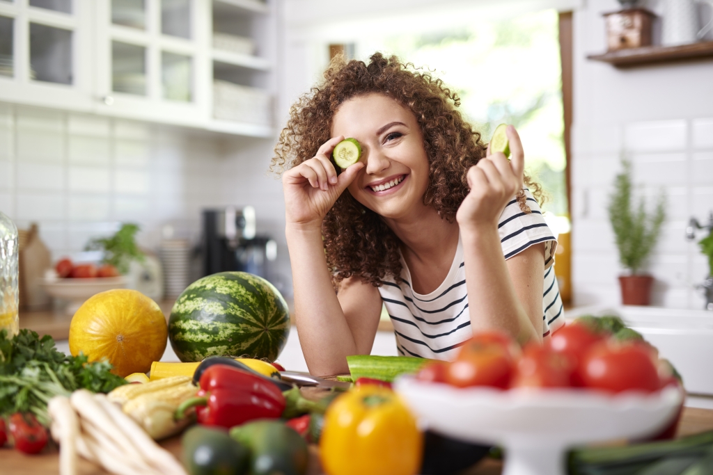 Dieta sana a base di vegetali e frutta fresca