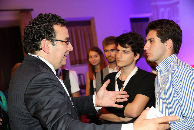 29233591394_a3e30ec532_z