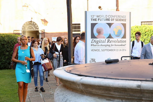 29234672023_44d8ab4733_z