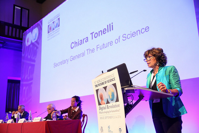 29778056251_8698687e44_z