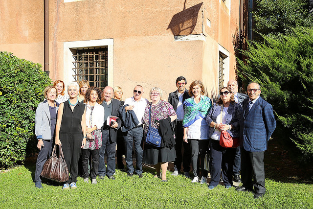 29861052005_475b5410c6_z