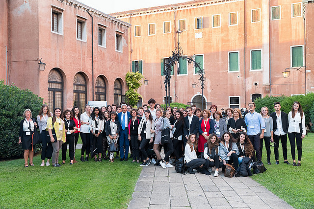 3697768024097fc9ed9f0z