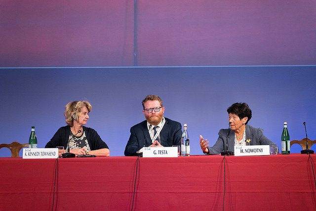 37251497331bfe75b6177z