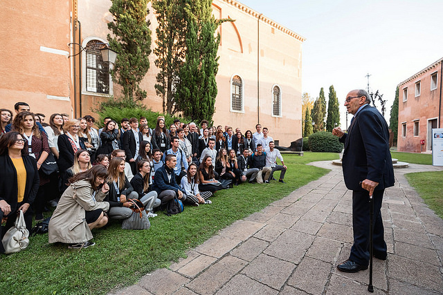 37393895155cbb93ed9c2z