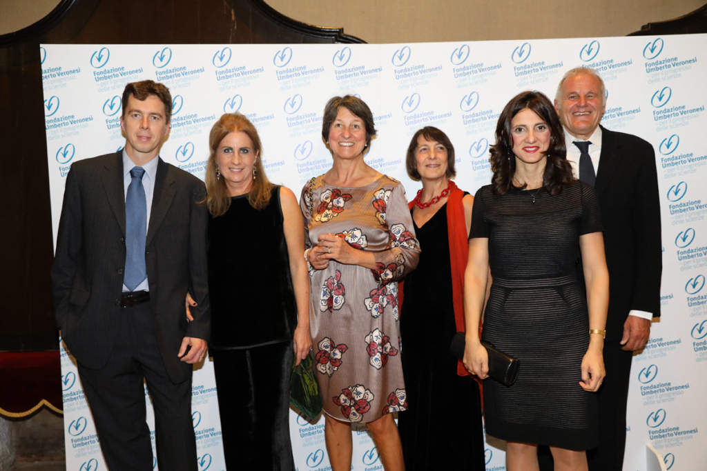 0046-fuv26206095089o