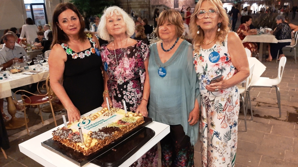 anna-maria-camerino-con-silvana-di-francesco-maria-pia-gramenzi-e-wilma-di-pietro