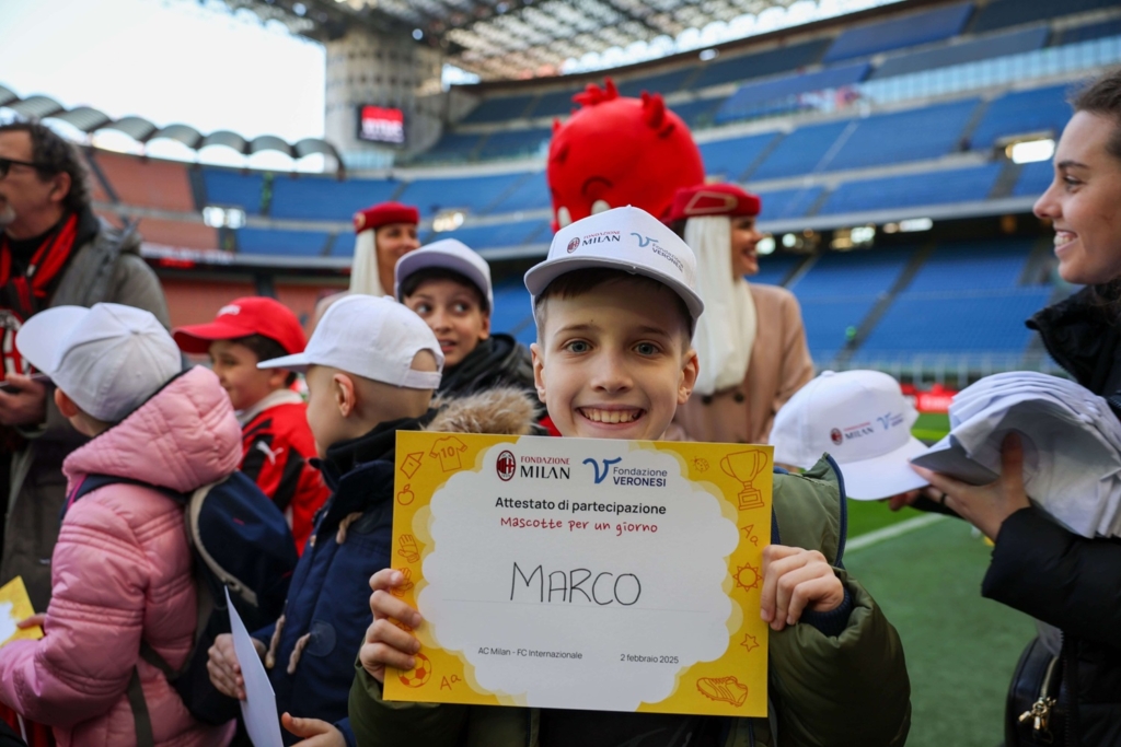 mascottine-acmilan-2-febbraio-2025-2-lr