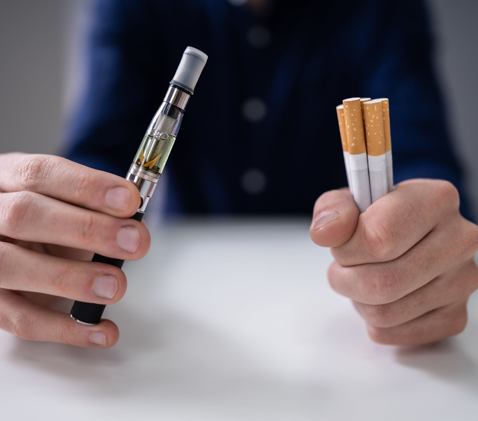 geekvape aegis solo 3 istruzioni Bimbo di 11 mesi fuma sigaretta elettronica, genitori ridono mentre  tossisce: video indigna il web main image 0