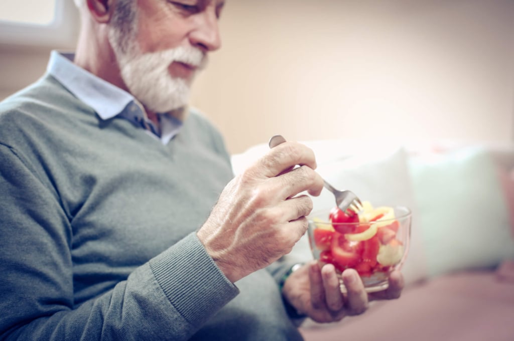 Dopo gli 80, quanta frutta e verdura si può mangiare?
