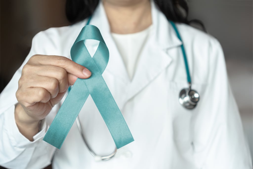 Tumore dell’ovaio, la diagnosi arriva ancora troppo tardi